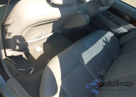 2004 Mercury Grand Marquis Gs из США, поврежденный, VIN 2MEFM74WX4X672773